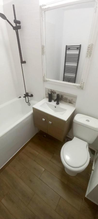 33 Coquette Apartment Baia Mare Extérieur photo